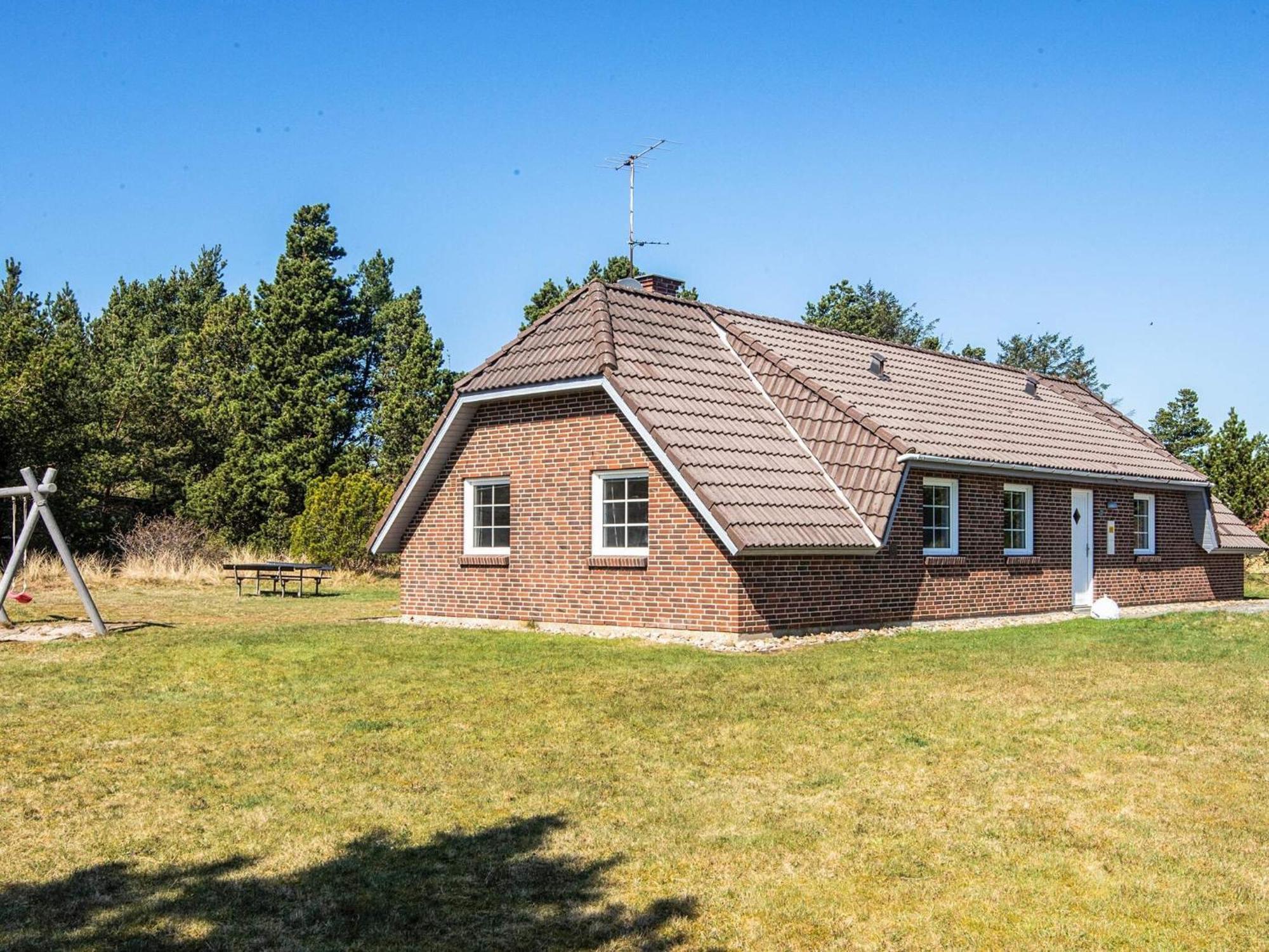 10 Person Holiday Home In Bl Vand Блаванн Экстерьер фото